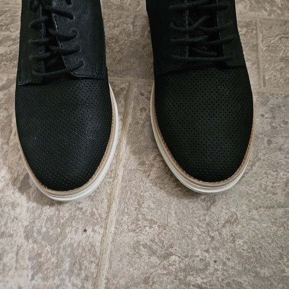 Clarks Ultimate Comfort Collection Black Leather Lace Up Oxford Loafer NWT - Picture 3 of 9